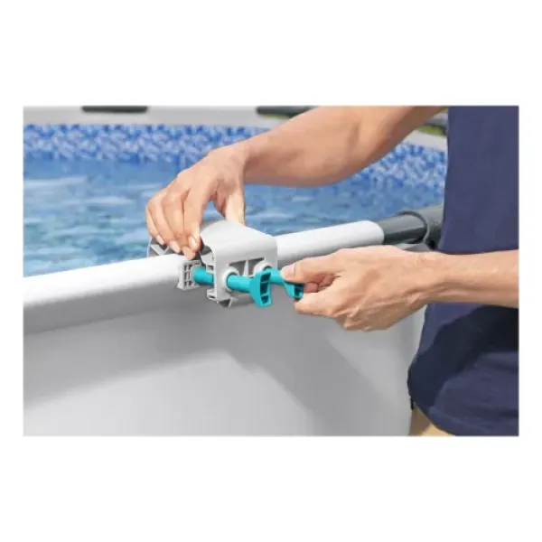 Фільтруючий насос для басейну Bestway зі скімером Skimatic FlowClear 3974l/h 58469