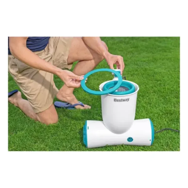 Фільтруючий насос для басейну Bestway зі скімером Skimatic FlowClear 3974l/h 58469