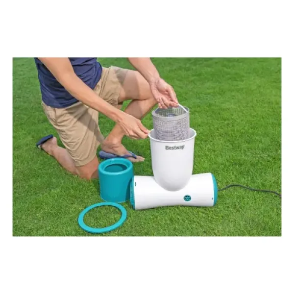 Фільтруючий насос для басейну Bestway зі скімером Skimatic FlowClear 3974l/h 58469