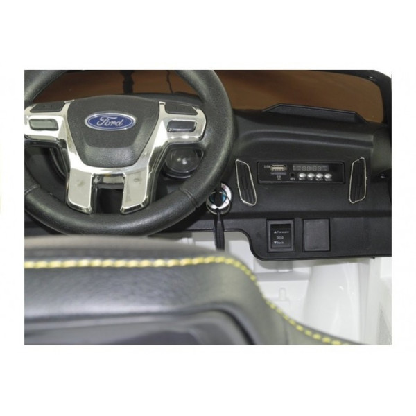 Дитячий електромобіль LEANToys Ford Focus RS