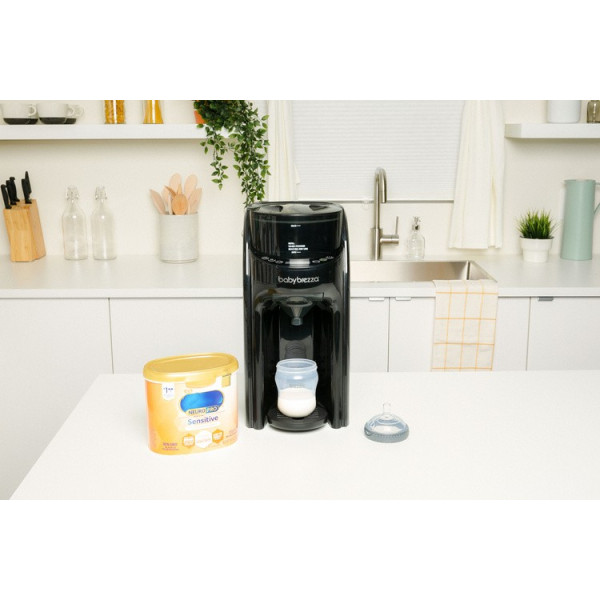 Машина для приготовления молочной смеси Baby Brezza Formula Pro Advanced All Black FRP0131