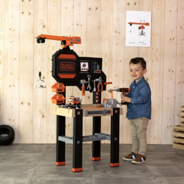 Игровой набор Мастерская с краном Smoby Black&Decker + 94 аксессуара